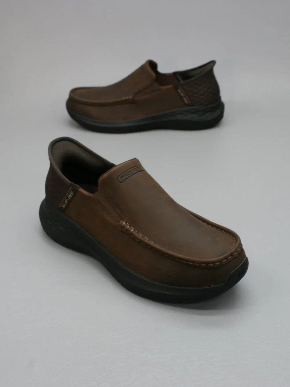Skechers Men's 9 Parson-Oswin Brown Leather Hands-Free Slip-ins Shoes Loafers